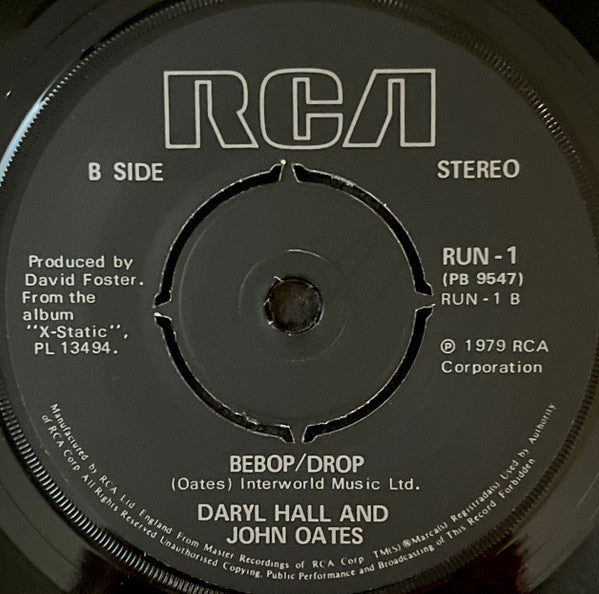 Daryl Hall & John Oates ‎– Running From Paradise - Vinyl 7", 45 RPM, Single, UK 1980 (USED VG+)