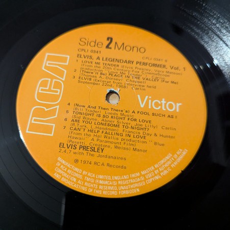 Elvis ‎– A Legendary Performer - Volume 1 - Vinyl LP, Compilation, Mono, UK 1974 (USED VG+)