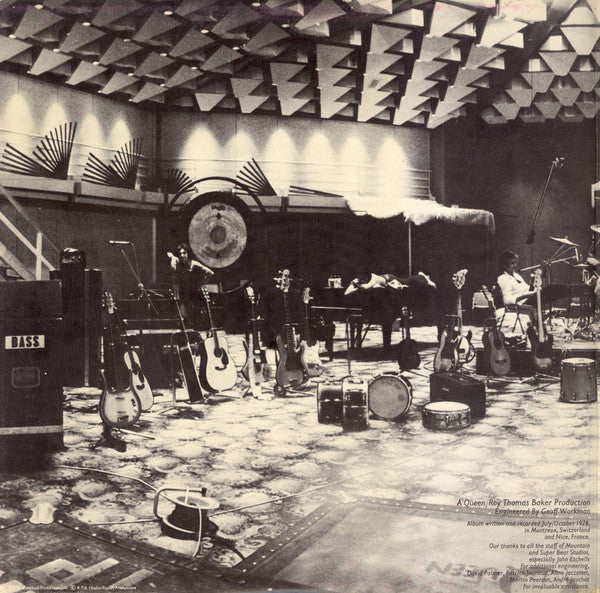 Queen ‎– Jazz - Vinyl LP, Album, Stereo, Embossed Gatefold, UK 1978 (USED VG)