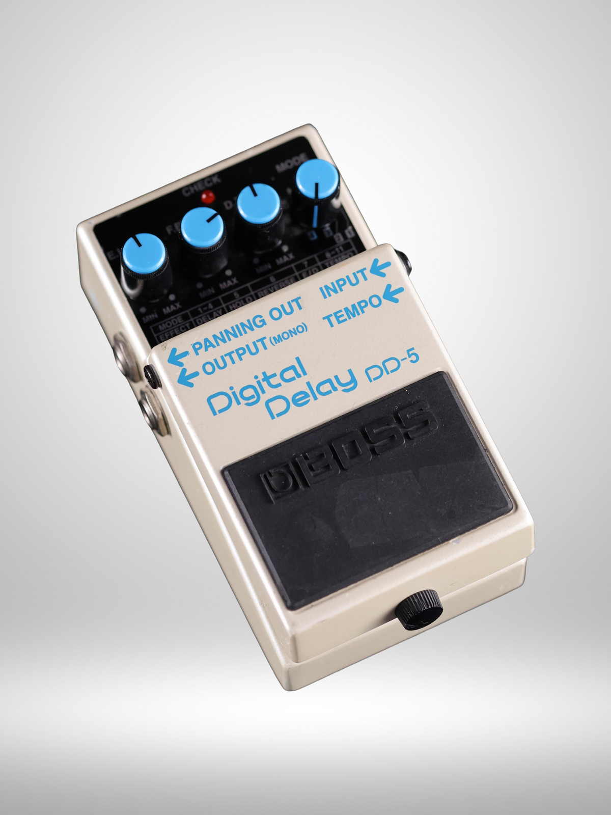Boss Digital Delay DD-5 Guitar Pedal, Used