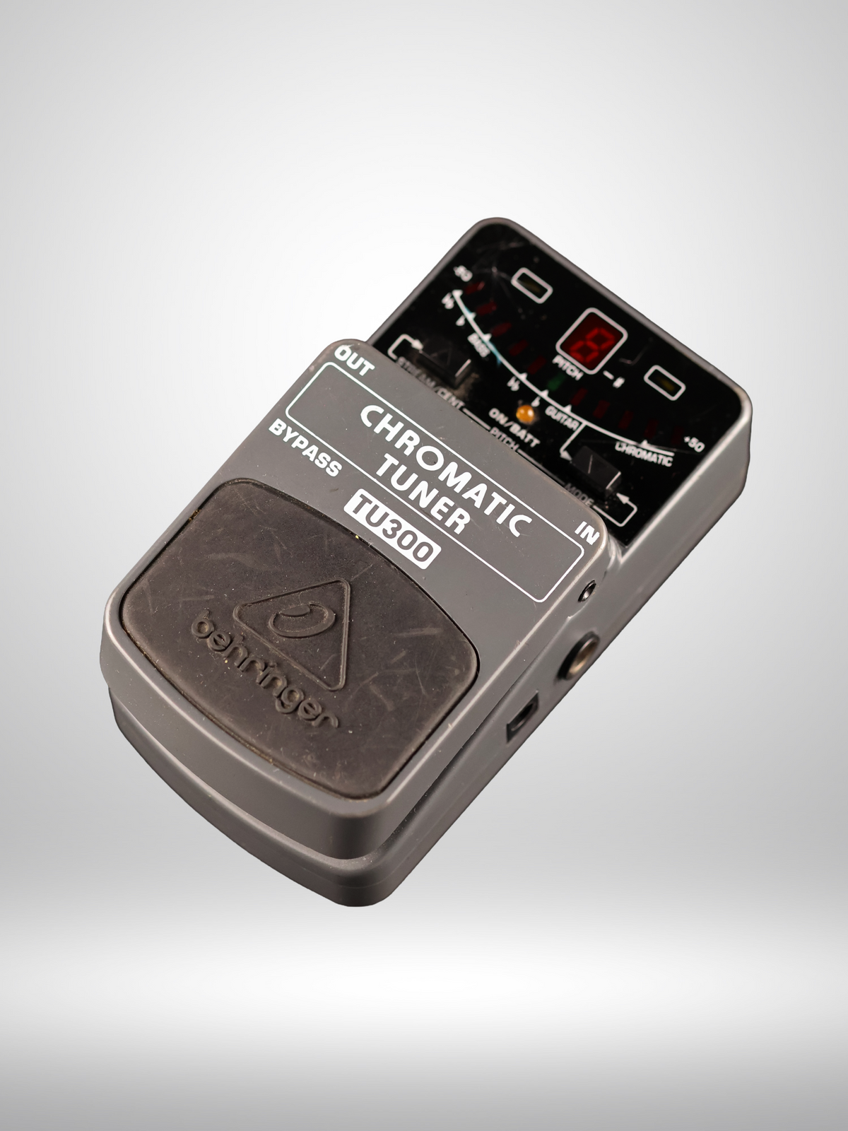Behringer TU300 Chromatic Tuner Pedal, Used