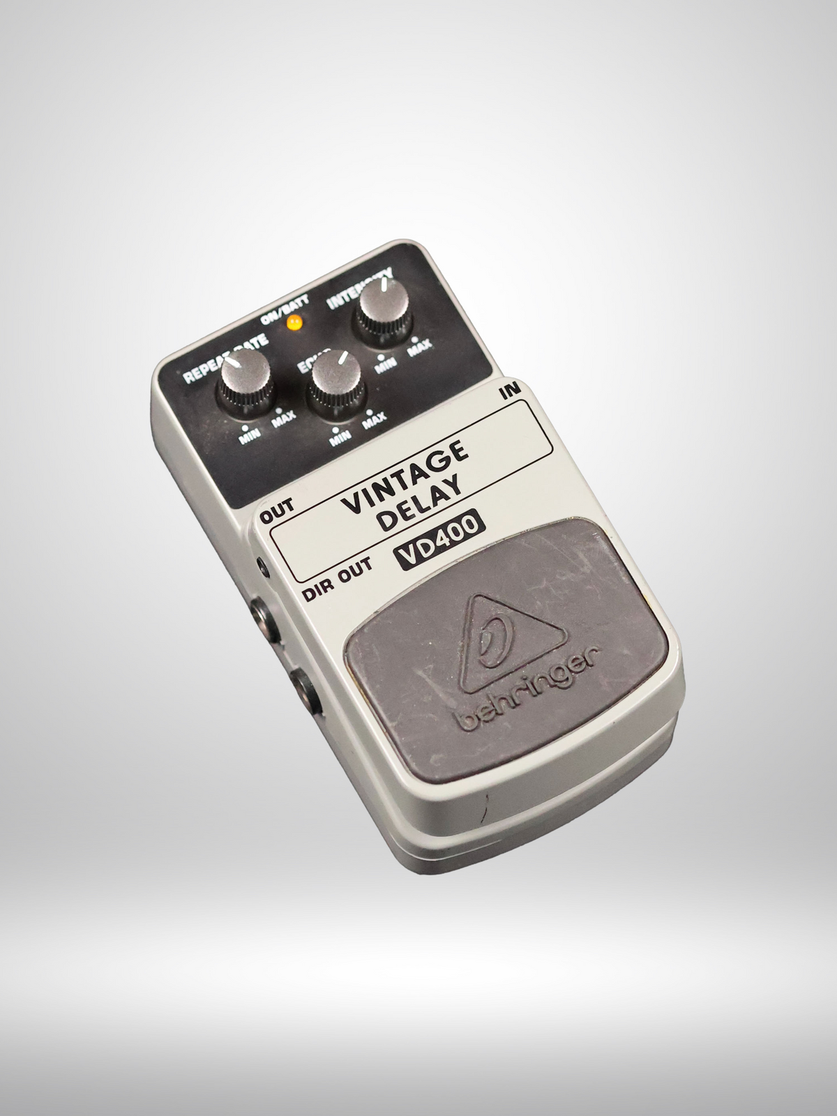 Behringer VD400 Vintage Delay Pedal, Used