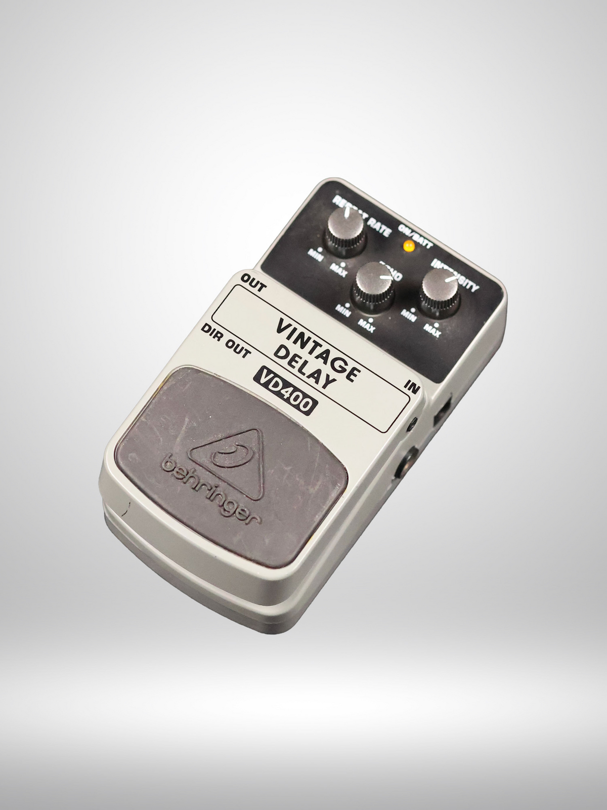 Behringer VD400 Vintage Delay Pedal, Used