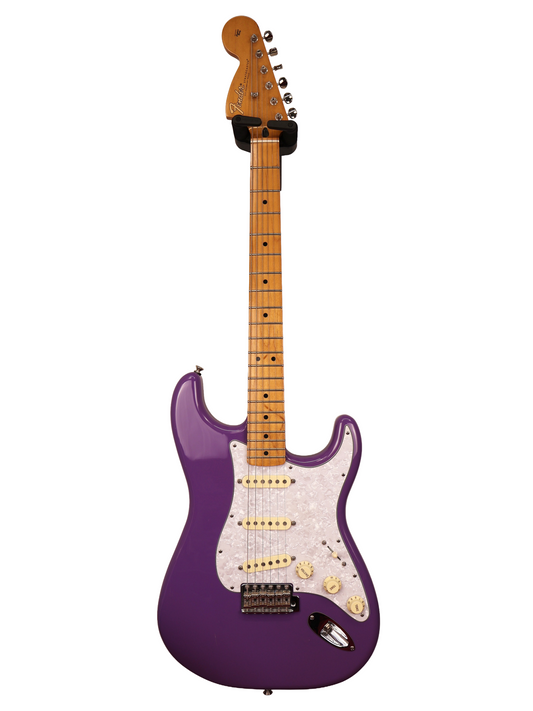 Fender Jimi Hendrix Stratocaster SSS, Maple Fingerboard, Ultra Violet (2018)